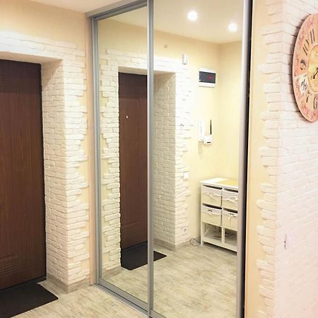 Studio Luxe On Victory Street In The City Center Winnyzja Exterior foto
